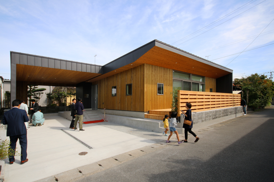 2017年6月17日インナーガレージ付き平屋建てデザイナーズ住宅・施工事例公開