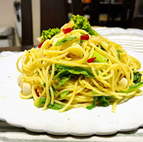 菜の花とイカのペペロンチーノ風パスタ