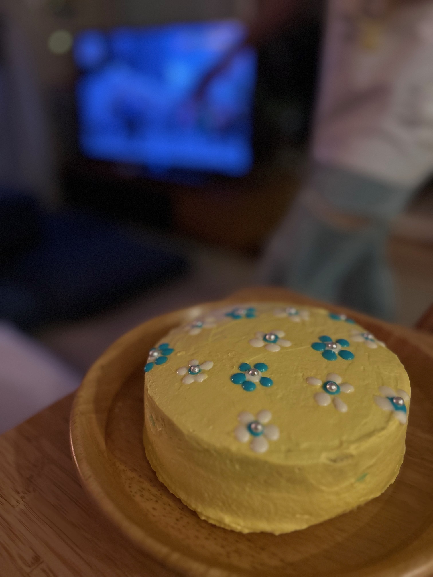 推しカラーケーキ